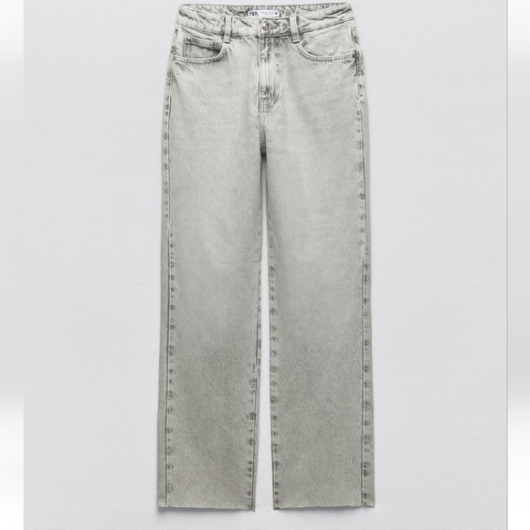 Zara High Waisted Straight leg Jeans - Picture 7 of 11